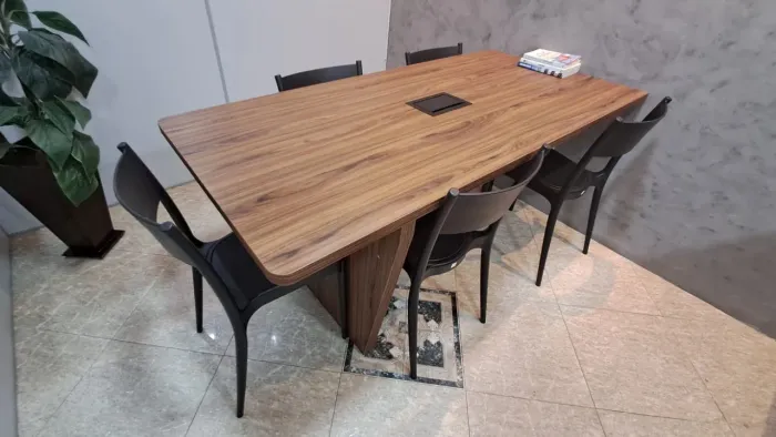 Mesa de escritório planejada 