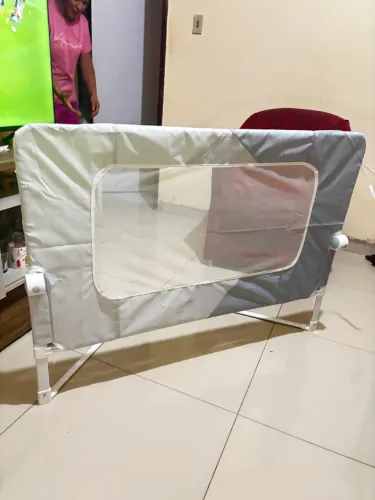 Protetor de Cama Grade de Segurança Infantil - Novo, Sem Uso 