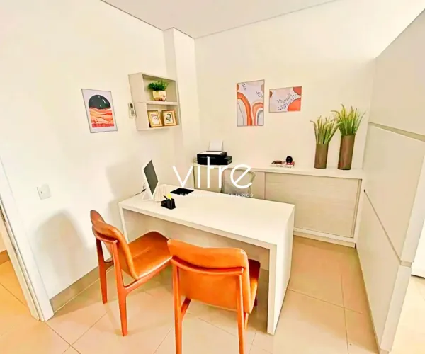 Sala à venda no bairro Santa Mônica em Uberlândia/MG