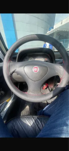 Volante semi novo pegar e usar, forrado.