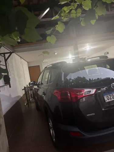 Toyota RAV4 2.0 4X2 16V Aut. 2014
