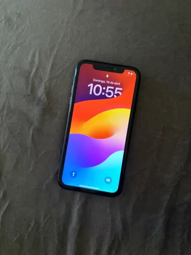 Celular iPhone XR preto