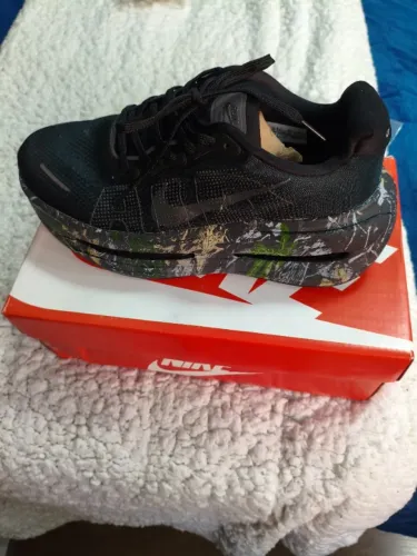 Nike Vomero Premium