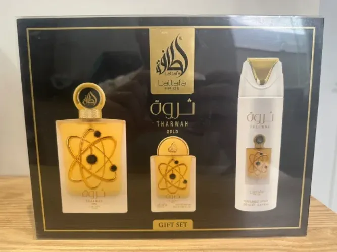 Kit Lattafa Tharwah Gold Edp - Perfume 100ml + Perfume de 20ml + Spray 200ml 