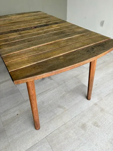 Mesa madeira envernizada