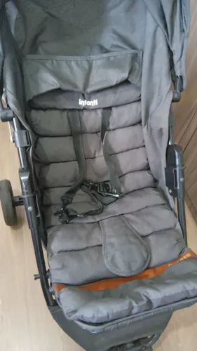 Carrinho de Bebê Marca - Infanti - Coleção Breeze