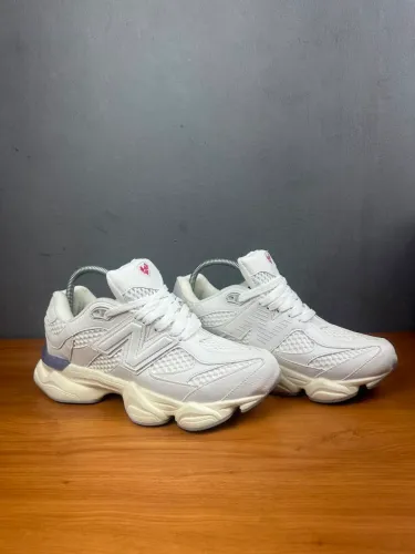Tênis New balance 9060