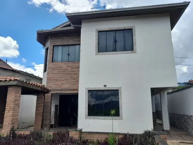 Casa a venda em Paraisópolis MG no Residencial Paraíso