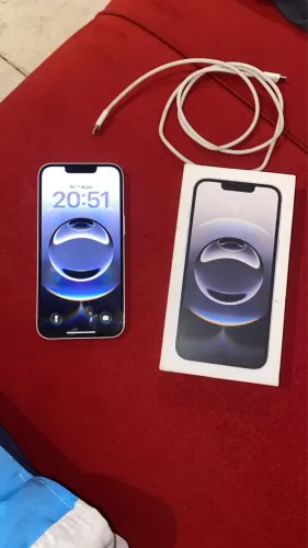 iPhone 16e