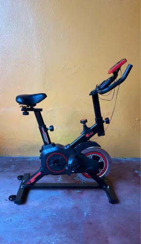 Bicicleta Ergométrica NOVA (valor negociável)