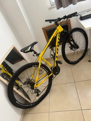 Bicicleta SEMINOVA