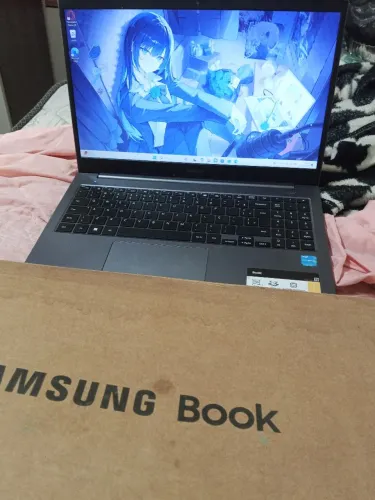 Notebook Samsung book ,semi novo.