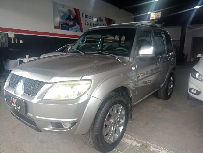 Mitsubishi Pajero TR4 2.0 Flex 16V 4X2 Aut. 2014