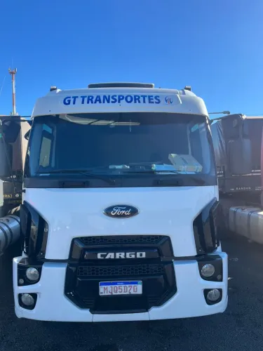 Ford Cargo 2429 2013 | Motor Novo na Caixa | Grade Baixa