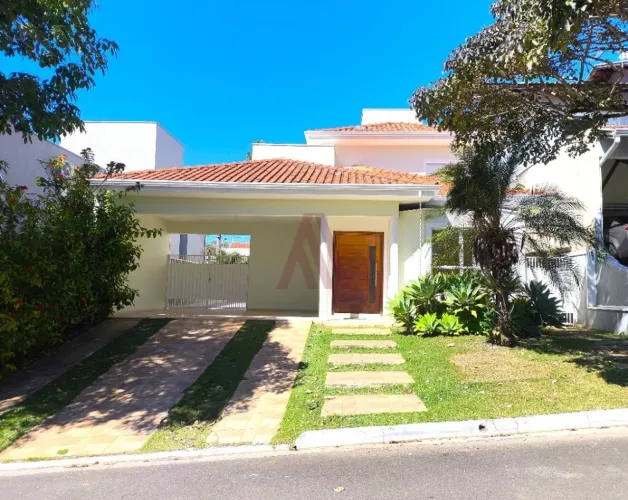 Casa à Venda no Condomínio Jardim das Palmeiras, Vinhedo/SP