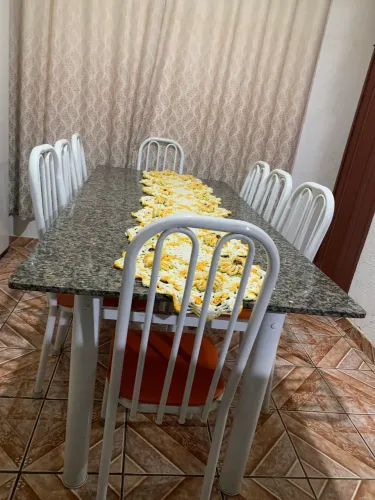Mesa retangular granito com 8 cadeiras