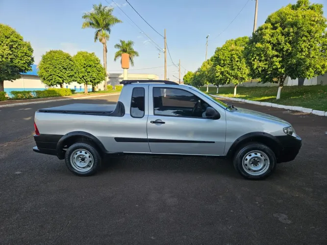 Fiat Strada 1.4 MPI Fire Flex 8V CE 2012