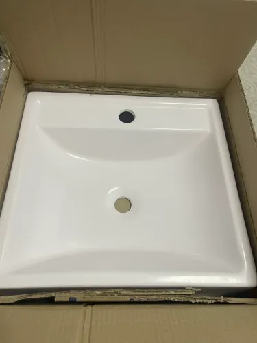 Vendo Cuba e apoio pra Cuba , kit dourado para banheiro e ar split !!!