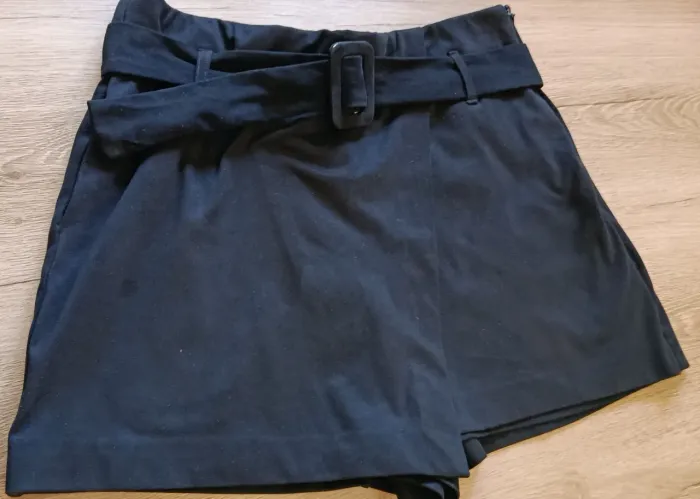 Short Saia Zara Conservada M/G