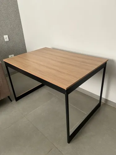 Mesa 140x90x75cm