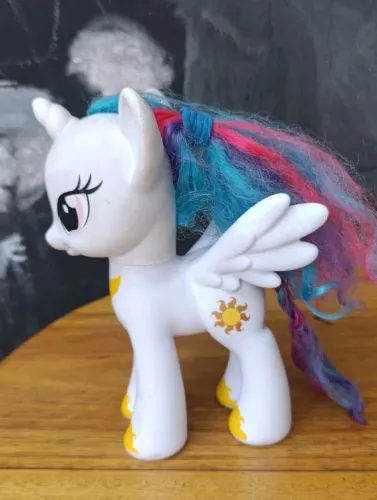 MY LITTLE PONEY PRINCESA CELESTIA ORIGINAL HASBRO 2013