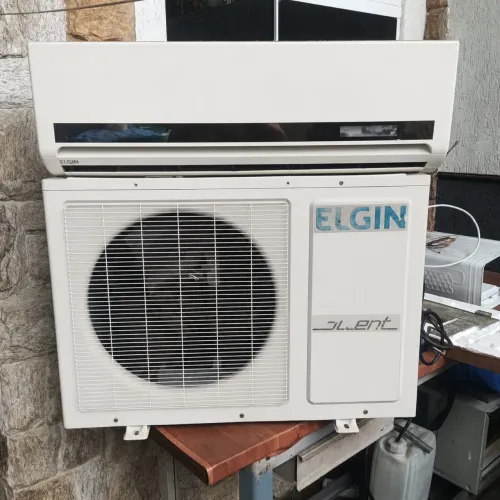 Ar condicionado Elgin 24.000 BTUs 220v