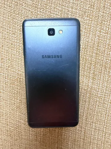 J7 prime usado 
