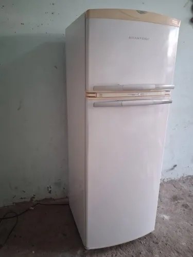 Geladeira duplex frost free 110vts 334 litros 
