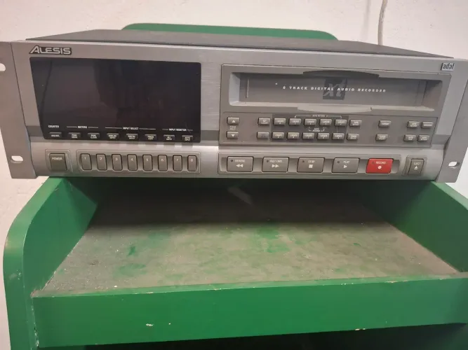 Gravador digital alesis