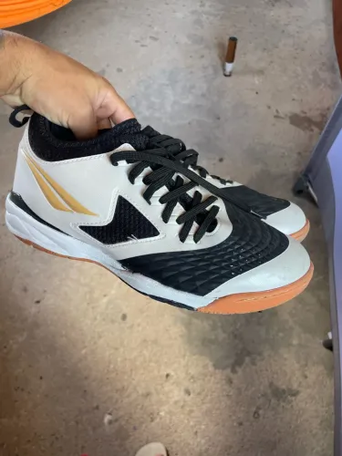 Tênis futsal max1000