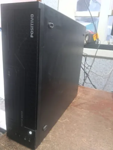 Vendo CPU slim positivo master D380 com processador i3 - 4160 com 8 gigas ram ddr3 HD 500