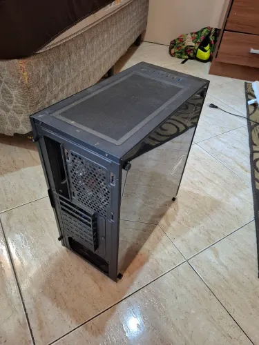 Gabinete lateral de vidro com 2 ventoinhas