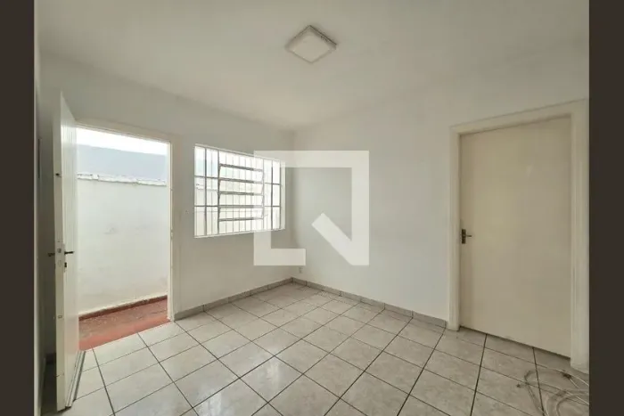 Casa à Venda - Vila Olímpia, 2 Quartos, 78 m2