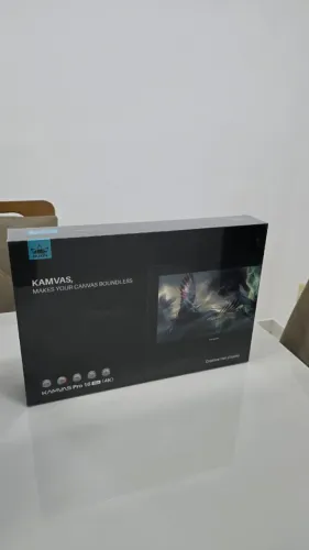 Mesa Digitalizadora Huion Kamvas 16 Plus, 4K, UHD, IPS, 16" - Novo e lacrado!