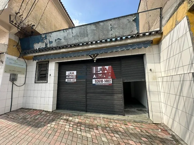 Loja Comercial no Centro de Nova Iguaçu com Excelente Localização e Grande Fluxo