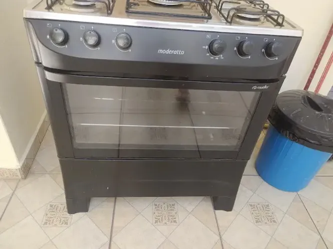 Fogão 5 Bocas Moderatto sem Acendimento Automático Forno 82L, Preto, Mueller