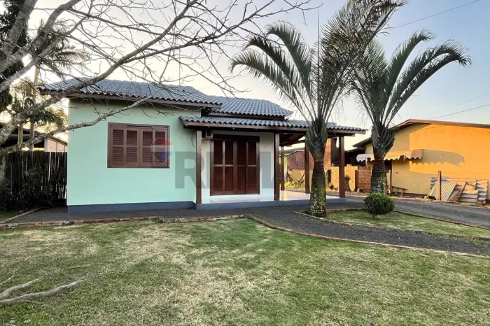 OPORTUNIDADE! Casa Semimobiliada com Piscina e 720m² de Terreno Vila São Cristóvão