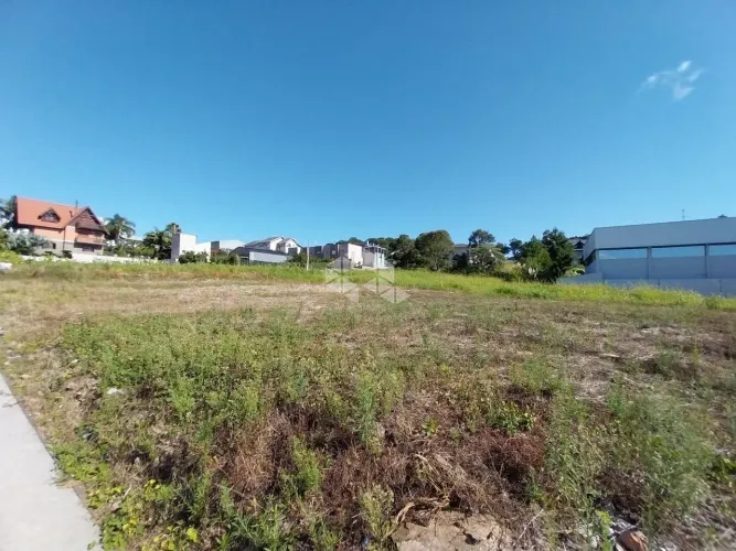 Terreno com 1200m²