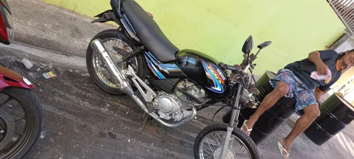 Vendo ou troco por carro