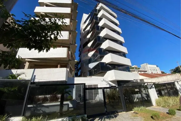 Apartamento 2 dormitórios e 2 vagas no Bairro Carioca. São Jose dos Pinhais