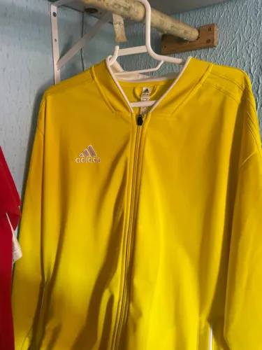 Blusa adidas tamanho GG