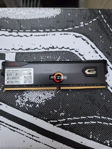 Memória RAM Ryzen GeIL 16GB DDR4 3200MHz