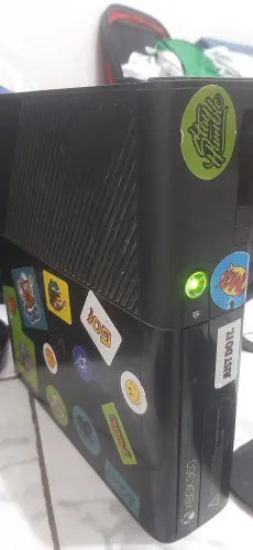 XBOX 360 - DESBLOQUEADO 36 JOGOS - 2 CONTROLES