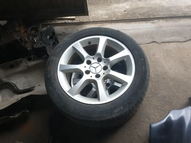 Rodas 16 Mercedes C180 2006 originais