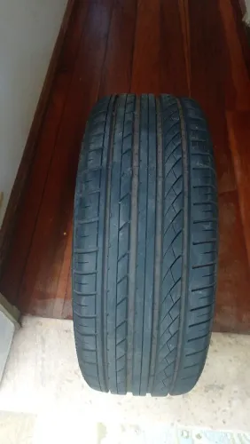 Pneu 215 55 r17