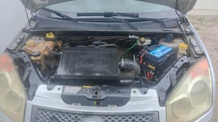 FORD FIESTA SEDÃ 2008 FLEX - PRATA