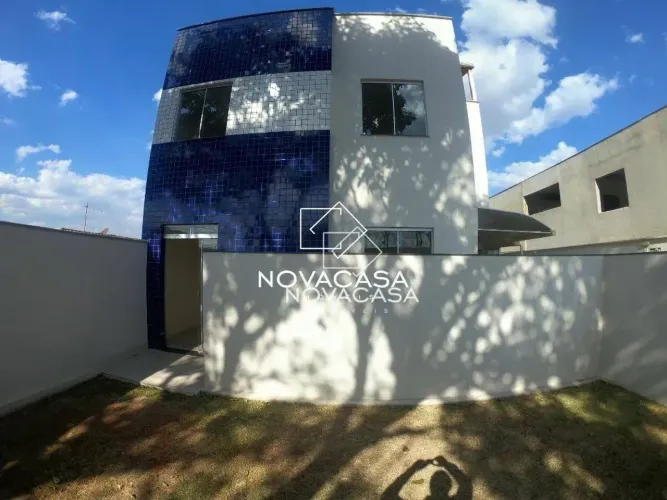 Apartamento Garden com 2 dormitórios à venda, 62 m² por R$ 450.000,00 - Candelária - Belo