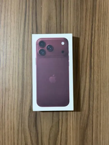 IPhone 18 Pro Max - 256 GB - Bordô - LACRADO C/ NF - Aceito Trocas (12x 1.078)