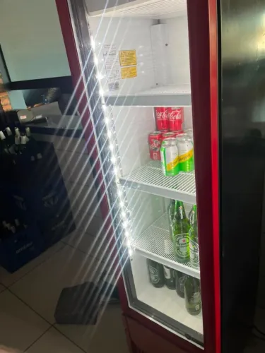 FREEZER EXPOSITOR DE BEBIDAS IMBERA 230L