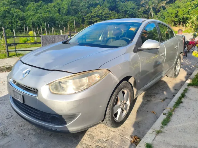 Renault Fluence Sedan Expres. 1.6 16V Flex Mec. 2013